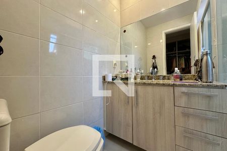 Apartamento à venda com 84m², 2 quartos e 1 vaga Apartamento à venda com 84m², 2 quartos e 1 vagaBanheiro da Suíte