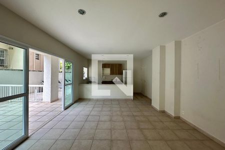Apartamento à venda com 84m², 2 quartos e 1 vaga Apartamento à venda com 84m², 2 quartos e 1 vagaÁrea comum - Salão de festas