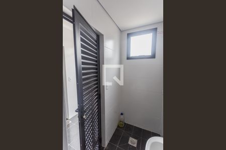 Apartamento à venda com 110m², 3 quartos e 2 vagas Apartamento à venda com 110m², 3 quartos e 2 vagasBanheiro de Serviço