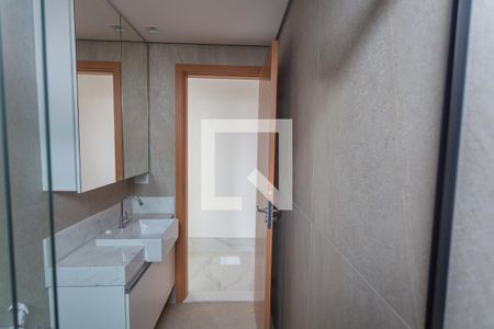 Apartamento à venda com 170m², 3 quartos e 2 vagas Apartamento à venda com 170m², 3 quartos e 2 vagasBanheiro Social