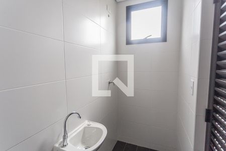 Apartamento à venda com 170m², 3 quartos e 2 vagas Apartamento à venda com 170m², 3 quartos e 2 vagasBanheiro de Serviço