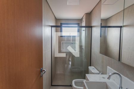 Apartamento à venda com 70m², 3 quartos e 2 vagas Apartamento à venda com 70m², 3 quartos e 2 vagasBanheiro da Suíte