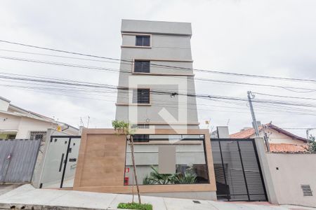 Apartamento à venda com 70m², 3 quartos e 2 vagas Apartamento à venda com 70m², 3 quartos e 2 vagasFachada