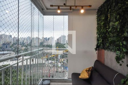 Varanda de apartamento à venda com 3 quartos, 65m² em Vila Andrade, São Paulo