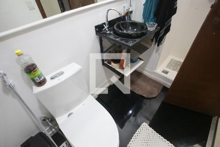 Apartamento à venda com 78m², 2 quartos e 1 vaga Apartamento à venda com 78m², 2 quartos e 1 vagaBanheiro Social