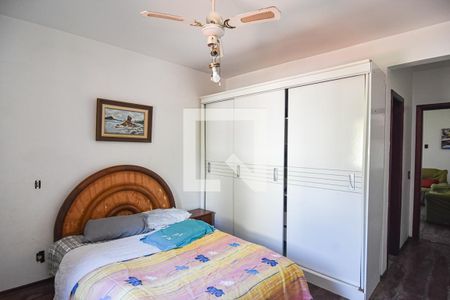 Casa à venda com 450m², 4 quartos e 3 vagas Casa à venda com 450m², 4 quartos e 3 vagasQuarto 2