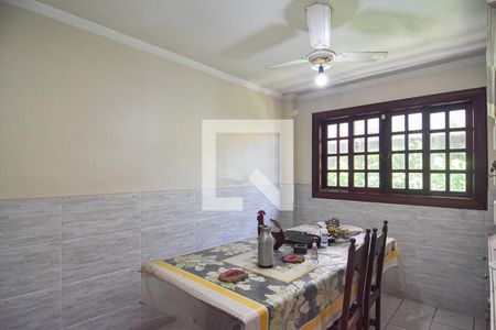 Casa à venda com 450m², 4 quartos e 3 vagas Casa à venda com 450m², 4 quartos e 3 vagasSala de Jantar