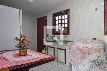 Casa à venda com 450m², 4 quartos e 3 vagas Casa à venda com 450m², 4 quartos e 3 vagasCozinha