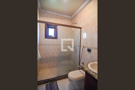 Casa à venda com 450m², 4 quartos e 3 vagas Casa à venda com 450m², 4 quartos e 3 vagasBanheiro Social