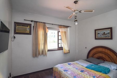 Casa à venda com 450m², 4 quartos e 3 vagas Casa à venda com 450m², 4 quartos e 3 vagasQuarto 2