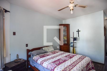 Casa à venda com 450m², 4 quartos e 3 vagas Casa à venda com 450m², 4 quartos e 3 vagasQuarto Suite