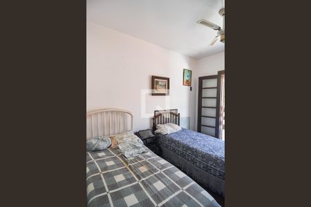 Casa à venda com 450m², 4 quartos e 3 vagas Casa à venda com 450m², 4 quartos e 3 vagasquarto