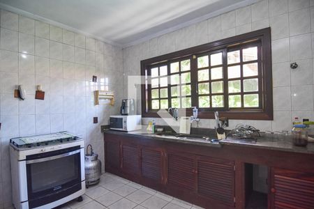 Casa à venda com 450m², 4 quartos e 3 vagas Casa à venda com 450m², 4 quartos e 3 vagasCozinha