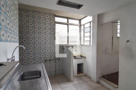 Apartamento à venda com 70m², 2 quartos e sem vagaCozinha