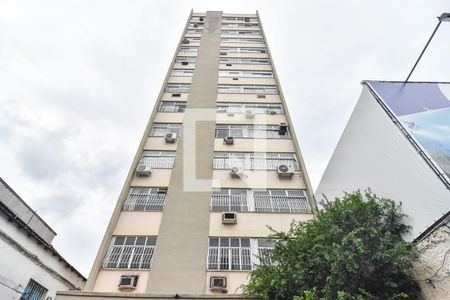 Apartamento à venda com 70m², 2 quartos e sem vagaFachada 