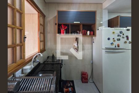 Casa à venda com 150m², 3 quartos e 2 vagas Casa à venda com 150m², 3 quartos e 2 vagasCozinha