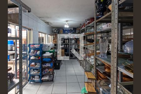 Casa à venda com 150m², 3 quartos e 2 vagas Casa à venda com 150m², 3 quartos e 2 vagasÁrea comum