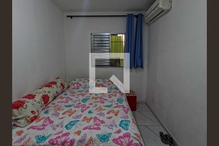 Casa à venda com 150m², 3 quartos e 2 vagas Casa à venda com 150m², 3 quartos e 2 vagasQuarto 3