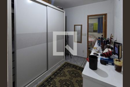 Casa à venda com 150m², 3 quartos e 2 vagas Casa à venda com 150m², 3 quartos e 2 vagasQuarto 4