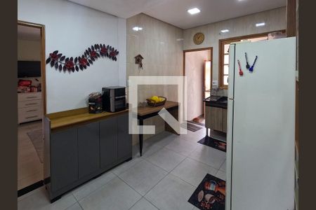 Casa à venda com 150m², 3 quartos e 2 vagas Casa à venda com 150m², 3 quartos e 2 vagasCozinha