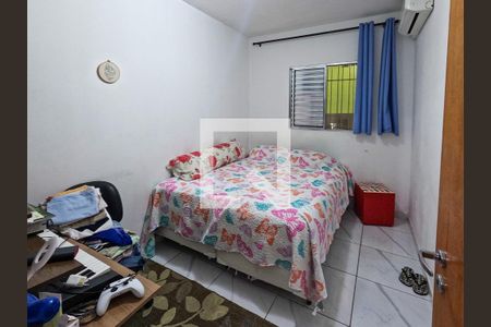 Casa à venda com 150m², 3 quartos e 2 vagas Casa à venda com 150m², 3 quartos e 2 vagasQuarto 3