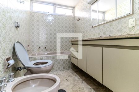 Apartamento para alugar com 167m², 4 quartos e 2 vagasBanheiro Social