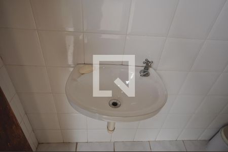 Casa à venda com 303m², 3 quartos e 4 vagasBanheiro de serviço