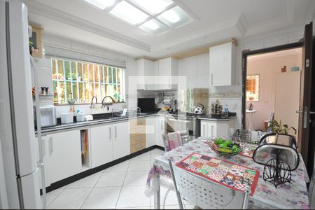 Casa à venda com 303m², 3 quartos e 4 vagasCozinha