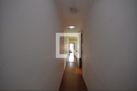 Casa à venda com 303m², 3 quartos e 4 vagasCorredor