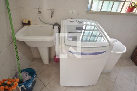 Casa à venda com 303m², 3 quartos e 4 vagasÁrea de serviço