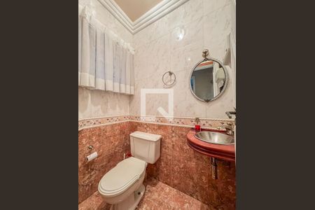 Casa à venda com 274m², 4 quartos e 4 vagas