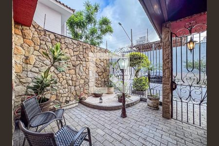 Casa à venda com 274m², 4 quartos e 4 vagas