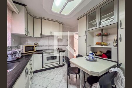 Casa à venda com 274m², 4 quartos e 4 vagas