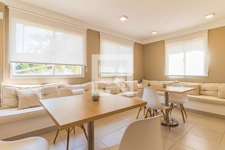 Apartamento à venda com 34m², 2 quartos e 1 vaga Apartamento à venda com 34m², 2 quartos e 1 vagaÁrea comum - Salão de festas