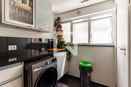 Apartamento à venda com 120m², 2 quartos e 1 vagaÁrea de Serviço