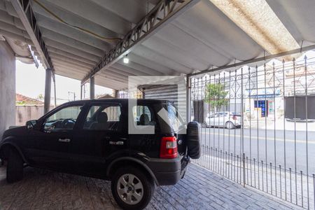 Casa à venda com 215m², 3 quartos e 2 vagas Casa à venda com 215m², 3 quartos e 2 vagasGaragem