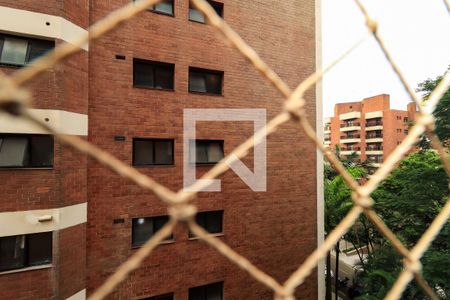 Apartamento para alugar com 196m², 3 quartos e 4 vagas Apartamento para alugar com 196m², 3 quartos e 4 vagasVista da Sala de TV