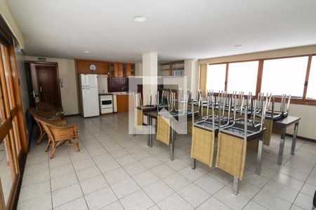 Apartamento à venda com 164m², 3 quartos e 3 vagas Apartamento à venda com 164m², 3 quartos e 3 vagasÁrea comum - Salão de festas