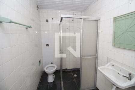 Casa à venda com 200m², 4 quartos e 2 vagasBanheiro da Suíte 2