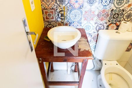 Apartamento para alugar com 45m², 2 quartos e 2 vagas Apartamento para alugar com 45m², 2 quartos e 2 vagasBanheiro