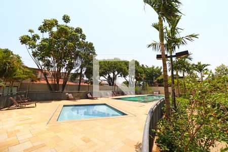 Apartamento à venda com 48m², 2 quartos e 1 vaga Apartamento à venda com 48m², 2 quartos e 1 vagaÁrea comum - Piscina