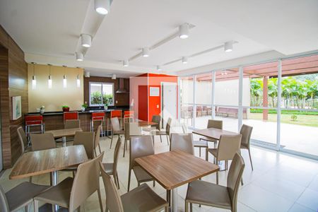 Apartamento à venda com 48m², 2 quartos e 1 vaga Apartamento à venda com 48m², 2 quartos e 1 vagaÁrea comum - Salão de festas