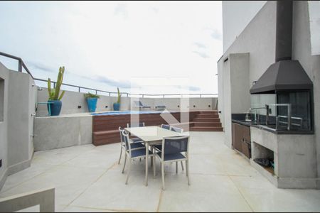 Apartamento à venda com 300m², 2 quartos e 5 vagas Apartamento à venda com 300m², 2 quartos e 5 vagasTerraço Piscina