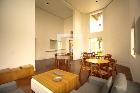 Apartamento à venda com 300m², 2 quartos e 5 vagas Apartamento à venda com 300m², 2 quartos e 5 vagasÁrea comum - Salão de festas