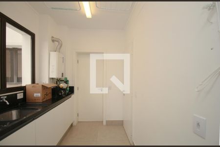 Apartamento à venda com 300m², 2 quartos e 5 vagas Apartamento à venda com 300m², 2 quartos e 5 vagasÁrea de Serviço