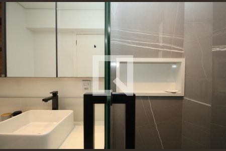 Apartamento à venda com 300m², 2 quartos e 5 vagas Apartamento à venda com 300m², 2 quartos e 5 vagasBanheiro Suíte 1