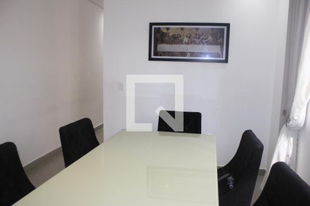 Casa à venda com 220m², 3 quartos e 6 vagasSala de jantar