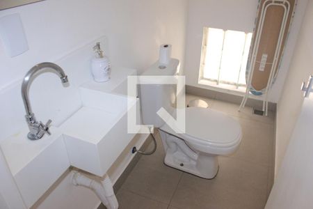 Casa à venda com 220m², 3 quartos e 6 vagasLavabo