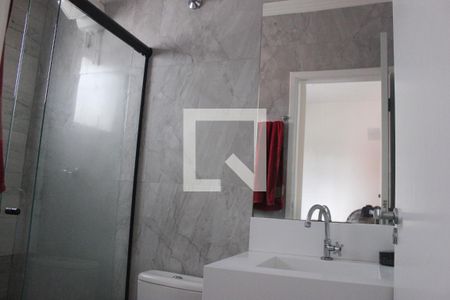 Casa à venda com 220m², 3 quartos e 6 vagasBanheiro da Suíte  2