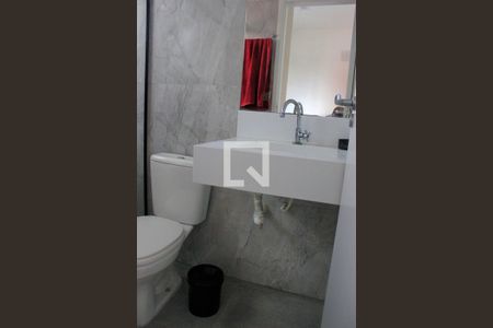 Casa à venda com 220m², 3 quartos e 6 vagasBanheiro da Suíte  2